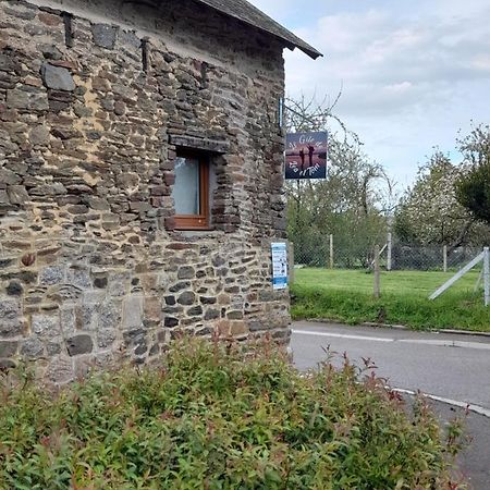 Gîte chaleureux avec poêle à granulés Tanis Extérieur photo